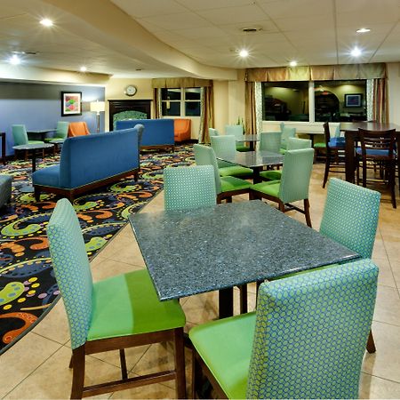 奥韦戈快捷假日酒店 Owego 外观 照片